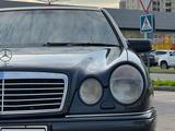 Mercedes-Benz E 240 1998 года за 3 800 000 тг. в Алматы – фото 4
