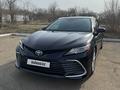 Toyota Camry 2022 года за 10 000 000 тг. в Уральск – фото 5