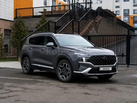 Hyundai Santa Fe 2021 года за 15 200 000 тг. в Астана