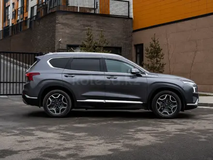 Hyundai Santa Fe 2021 года за 15 200 000 тг. в Астана – фото 3