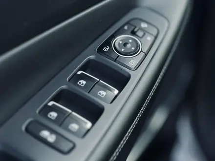 Hyundai Santa Fe 2021 года за 15 200 000 тг. в Астана – фото 20