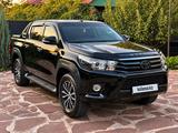 Toyota Hilux 2017 года за 14 300 000 тг. в Алматы – фото 3