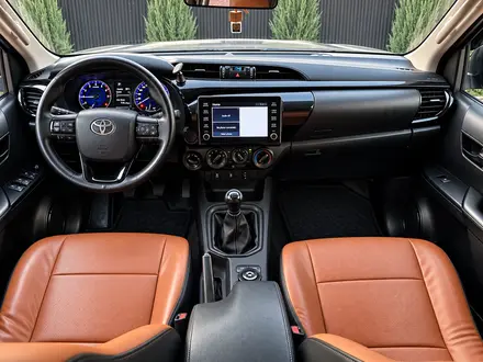 Toyota Hilux 2017 года за 14 300 000 тг. в Алматы – фото 9