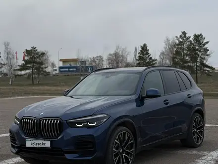 BMW X5 2023 года за 42 000 000 тг. в Астана – фото 2