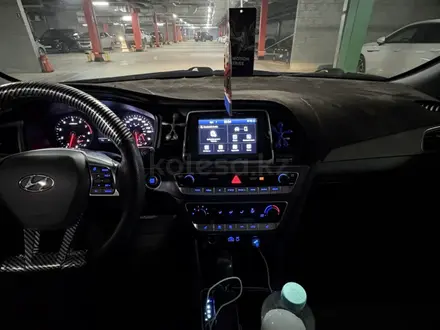 Hyundai Sonata 2019 года за 8 000 000 тг. в Усть-Каменогорск – фото 8