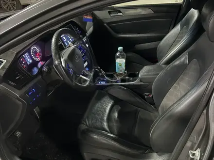 Hyundai Sonata 2019 года за 8 000 000 тг. в Усть-Каменогорск – фото 9