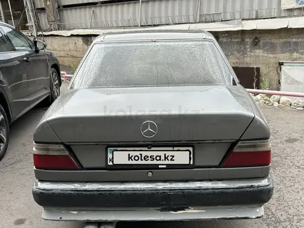 Mercedes-Benz E 320 1991 года за 1 399 999 тг. в Алматы