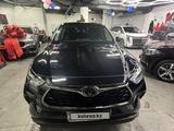 Toyota Highlander 2021 года за 26 000 000 тг. в Астана