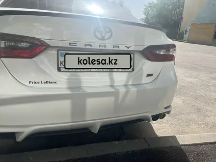Toyota Camry 2020 года за 11 100 000 тг. в Алматы – фото 10