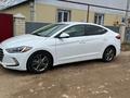 Hyundai Elantra 2017 года за 5 300 000 тг. в Уральск – фото 2