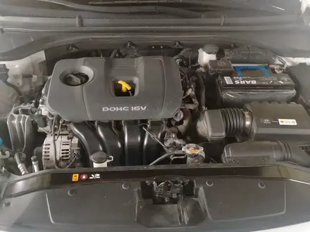 Hyundai Elantra 2017 года за 5 300 000 тг. в Уральск – фото 6