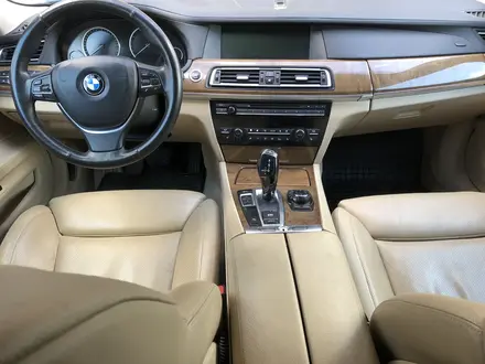 BMW 740 2009 года за 10 000 000 тг. в Актобе – фото 13