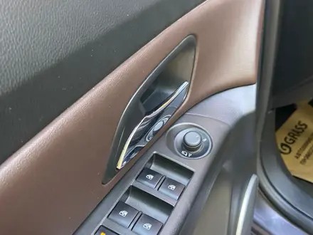 Chevrolet Cruze 2014 года за 3 700 000 тг. в Астана – фото 11