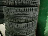 215/45R18 Bridgestone BLIZZAK за 80 000 тг. в Алматы