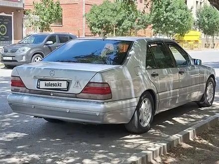 Mercedes-Benz S 320 1998 года за 3 399 000 тг. в Кызылорда – фото 4