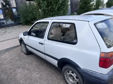 Volkswagen Golf 1995 года за 1 500 000 тг. в Астана – фото 3