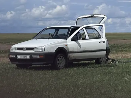 Volkswagen Golf 1995 года за 1 500 000 тг. в Астана