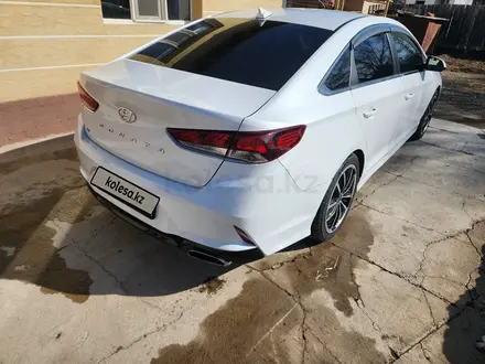 Hyundai Sonata 2019 года за 7 300 000 тг. в Шымкент – фото 6