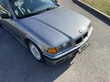 BMW 318 1992 года за 1 550 000 тг. в Астана – фото 2