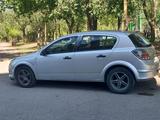 Opel Astra 2009 года за 2 700 000 тг. в Караганда – фото 2