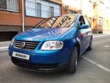 Volkswagen Touran 2003 года за 2 100 000 тг. в Караганда