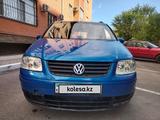 Volkswagen Touran 2003 года за 2 100 000 тг. в Караганда – фото 2