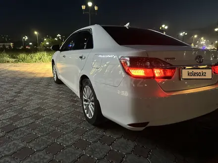 Toyota Camry 2015 года за 11 800 000 тг. в Семей – фото 5