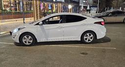 Hyundai Elantra 2014 года за 6 500 000 тг. в Атырау – фото 2