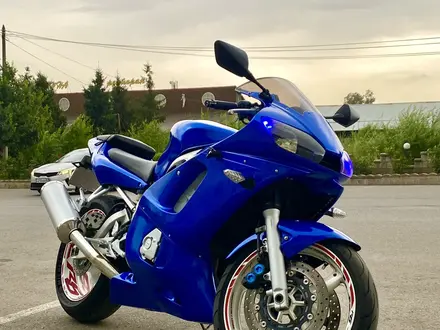 Yamaha  YZF - R6 2002 года за 1 600 000 тг. в Каскелен – фото 3