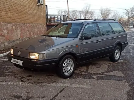 Volkswagen Passat 1993 года за 1 450 000 тг. в Астана – фото 11