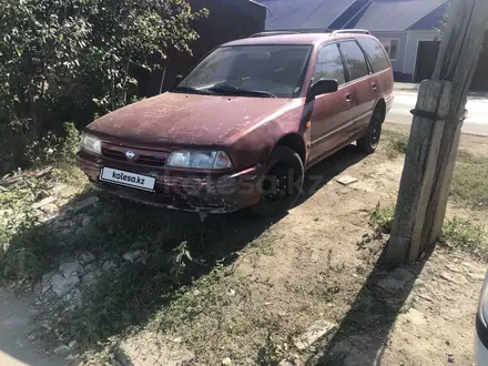 Nissan Primera 1994 года за 850 000 тг. в Уральск – фото 2