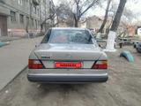 Mercedes-Benz E 200 1991 годаүшін2 900 000 тг. в Семей – фото 4