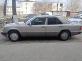 Mercedes-Benz E 200 1991 годаүшін2 900 000 тг. в Семей – фото 5