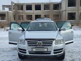 Volkswagen Touareg 2005 года за 6 000 000 тг. в Астана