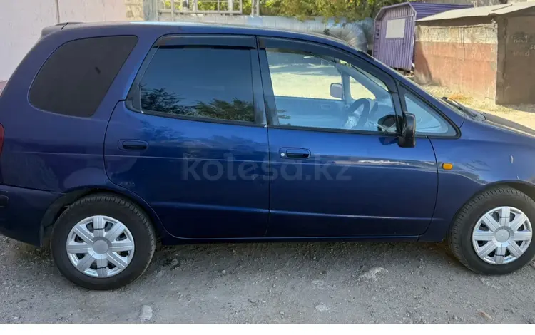 Toyota Spacio 1998 года за 1 800 000 тг. в Семей