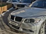 BMW 320 2005 года за 3 700 000 тг. в Астана – фото 2