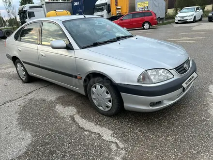 Toyota Avensis 2002 года за 4 100 000 тг. в Актобе – фото 3