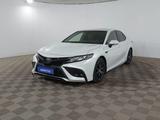 Toyota Camry 2023 года за 15 450 000 тг. в Шымкент