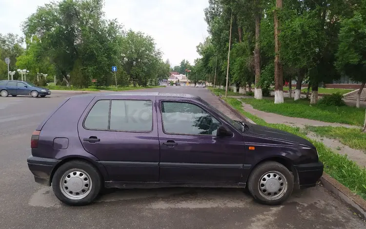 Volkswagen Golf 1993 годаүшін1 100 000 тг. в Тараз