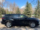 Toyota Highlander 2021 года за 22 800 000 тг. в Караганда – фото 4