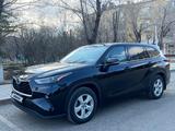 Toyota Highlander 2021 года за 22 800 000 тг. в Караганда – фото 3