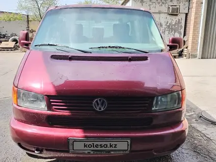 Volkswagen Eurovan 1999 года за 3 500 000 тг. в Жезказган