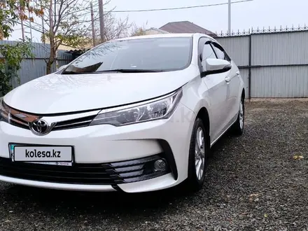 Toyota Corolla 2018 года за 8 500 000 тг. в Атырау – фото 2