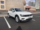 Volkswagen Tiguan 2017 года за 9 900 000 тг. в Алматы – фото 3