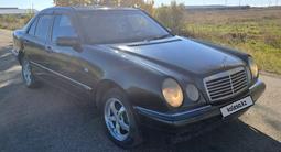 Mercedes-Benz E 230 1996 годаүшін2 600 000 тг. в Петропавловск – фото 2