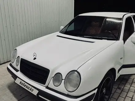 Mercedes-Benz E 230 1995 года за 1 800 000 тг. в Тараз – фото 7