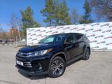 Toyota Highlander 2019 года за 18 300 000 тг. в Костанай – фото 2
