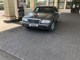 Mercedes-Benz C 180 1993 года за 1 100 000 тг. в Алматы – фото 2