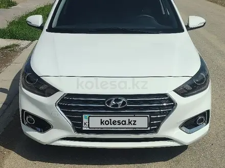 Hyundai Accent 2019 года за 8 100 000 тг. в Шымкент – фото 2