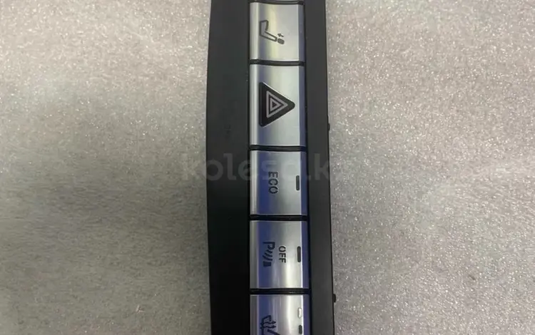 Блок управления подогревами w212 w218 за 55 000 тг. в Алматы